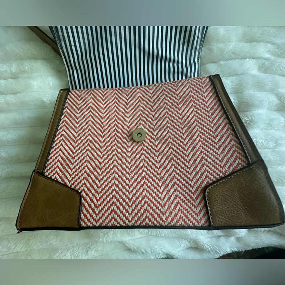 Brown and Red Chevron Women's Bag - Picture 4 of 5